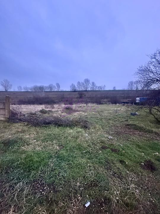 Teren intravilan industrial, zona Calea Borșului  - 2141 mp