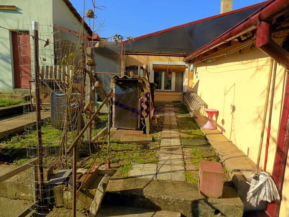 Casa in zona Spitalului Judetean