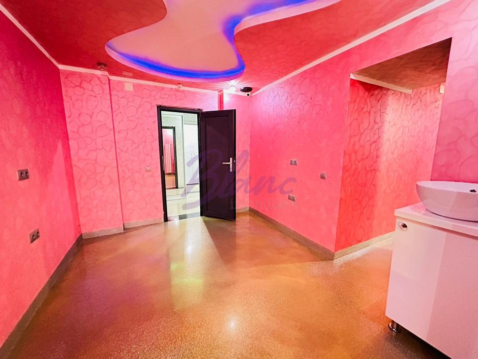 Apartament 3 camere decomandat +salon 