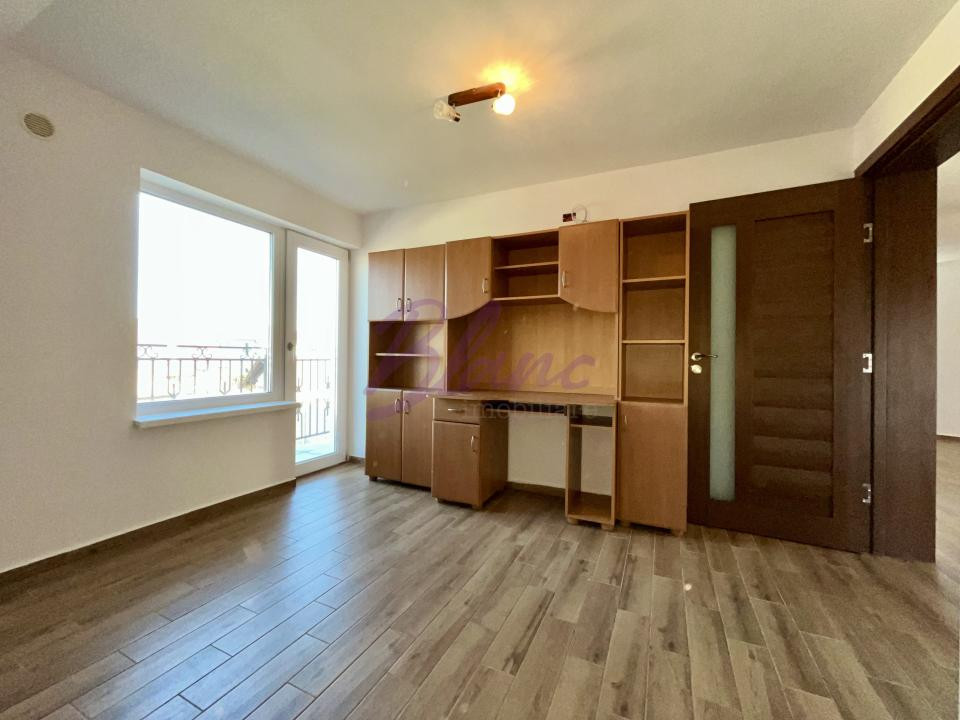Casa 5 camere, 3 dormitoare, preț corect 