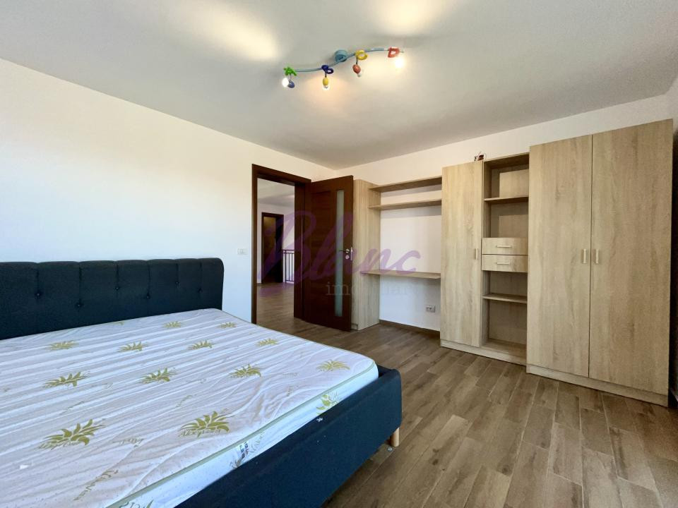 Casa 5 camere, 3 dormitoare, preț corect 