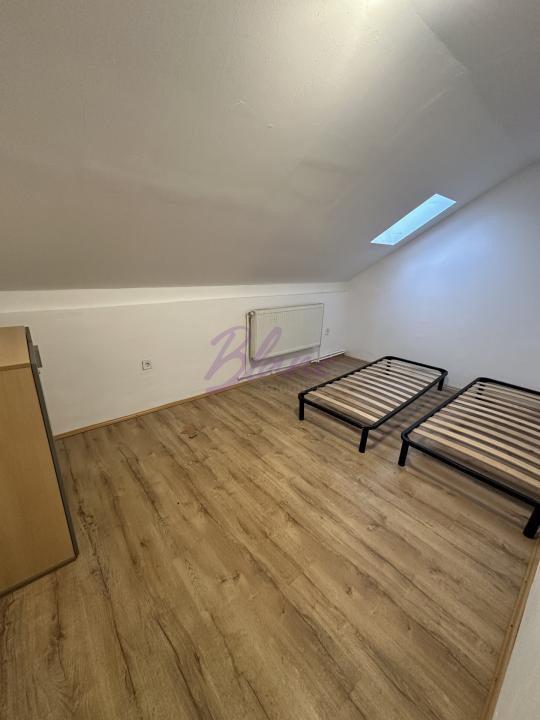 Platformă industrială 4000 mp + birouri + cântar auto, Oradea