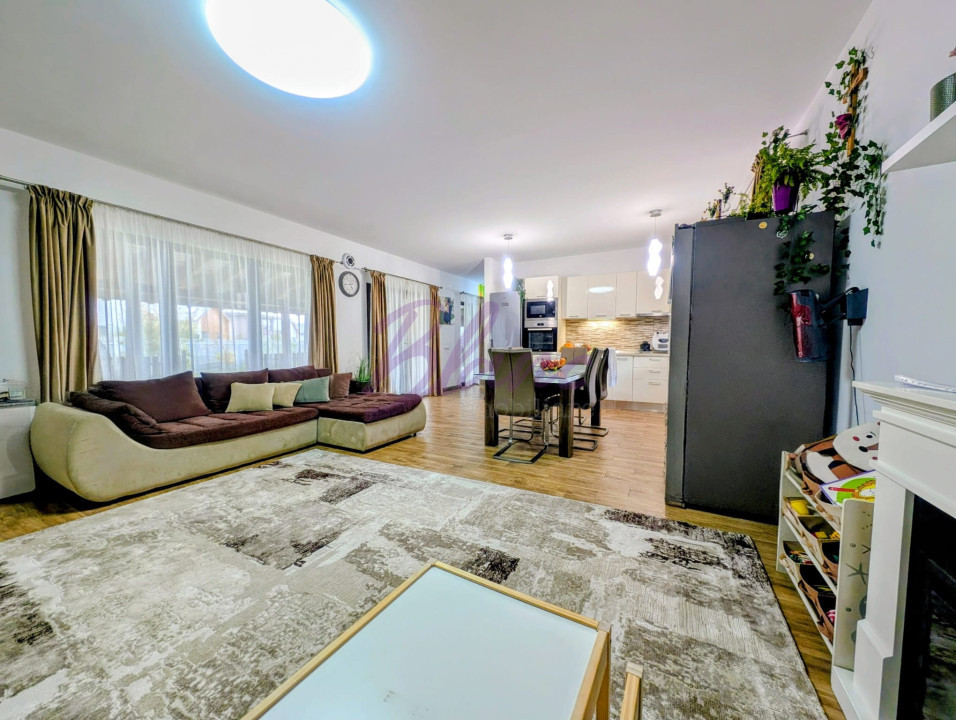 Casa pe 800 mp teren cu  independenta energetica 