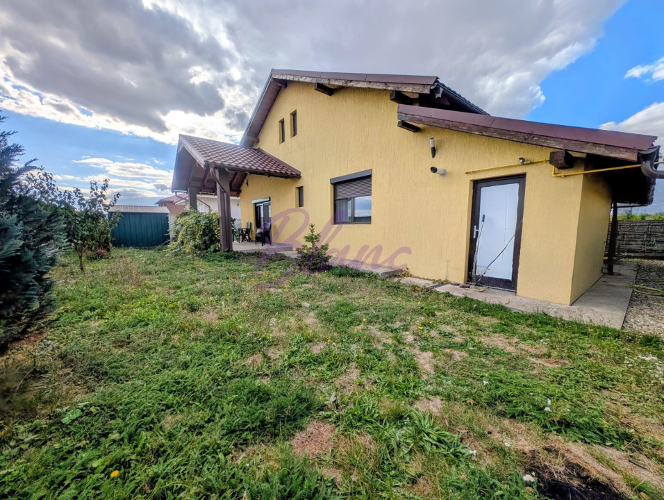 Casa cu teren  500 mp, front 20 m - Confort  intr-o zona in plina dezvoltare