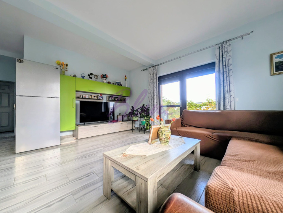 Casa cu teren  500 mp, front 20 m - Confort  intr-o zona in plina dezvoltare