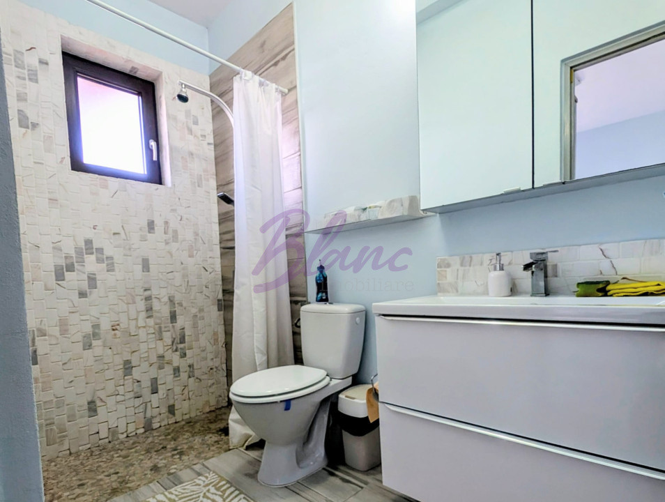 Casa cu teren  500 mp, front 20 m - Confort  intr-o zona in plina dezvoltare