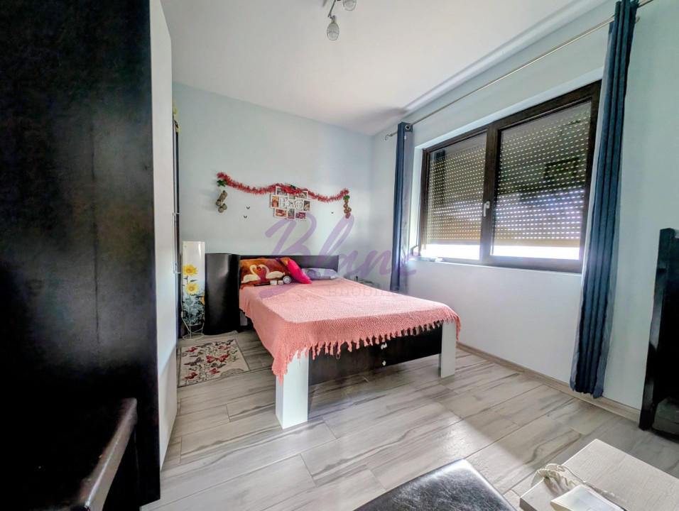 Casa cu teren  500 mp, front 20 m - Confort  intr-o zona in plina dezvoltare