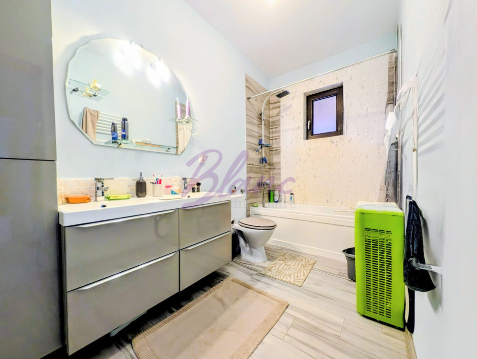 Casa cu teren  500 mp, front 20 m - Confort  intr-o zona in plina dezvoltare