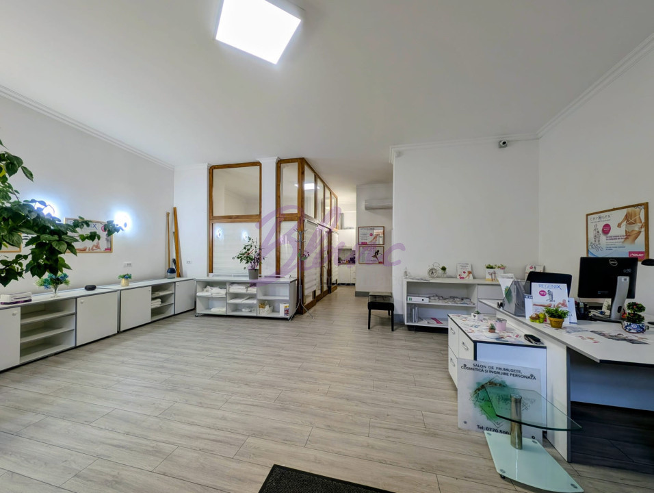 Birou/Cabinet Ultracentral: Locatie de prestigiu si 2 locuri de parcare 