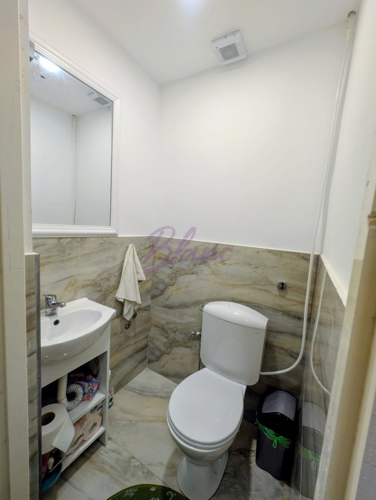 Birou/Cabinet Ultracentral: Locatie de prestigiu si 2 locuri de parcare 