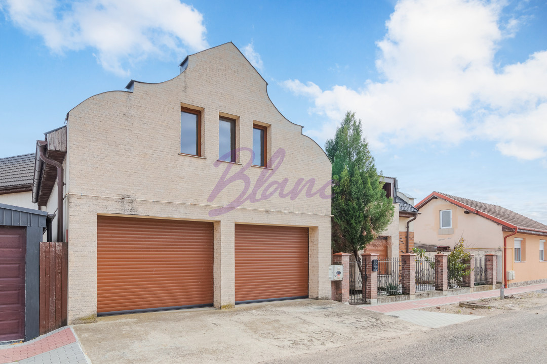 Casa Borș, 10 camere, 477 mp construiți 