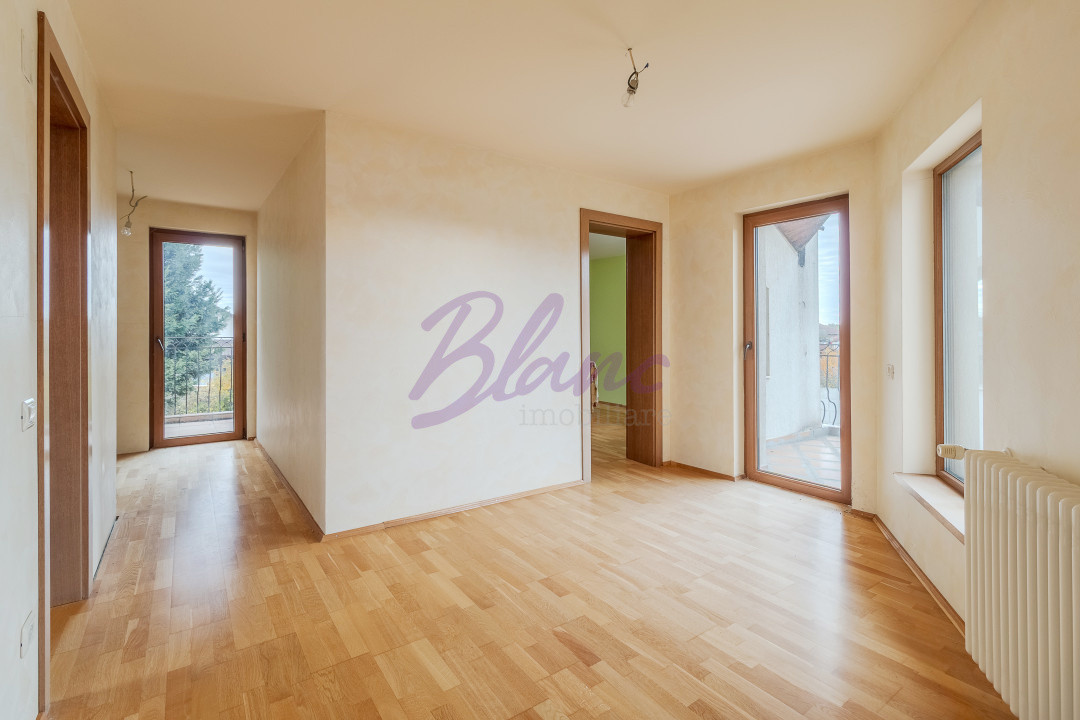 Casa Borș, 10 camere, 477 mp construiți 