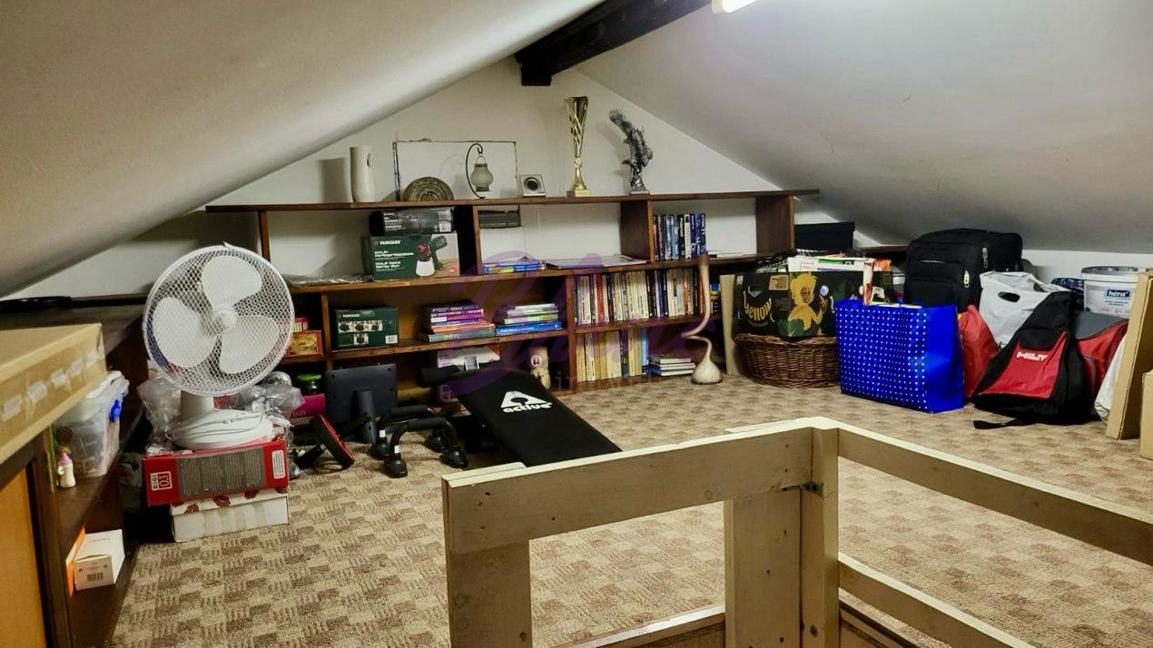 Proprietate la sub 1250 euro/mp