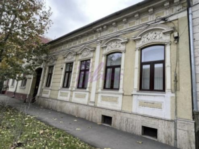 Apartament ultracentral la casă – str. Roman Ciorogariu, Oradea