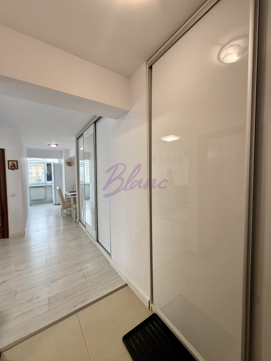 Apartament de închiriat 3 camere,zona Nufărul 