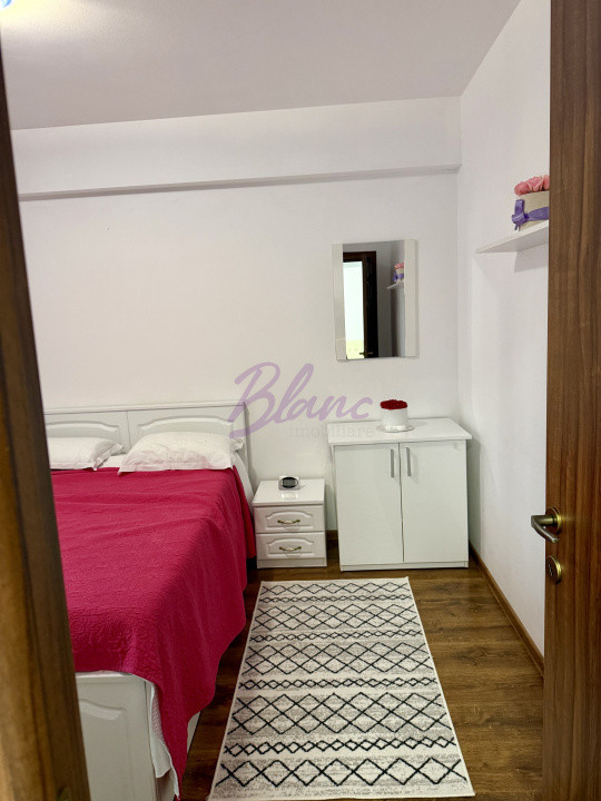 Apartament de închiriat 3 camere,zona Nufărul 