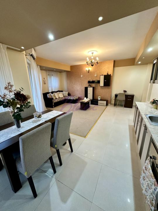 De închiriat apartament 2 camere – Rogerius, Oradea