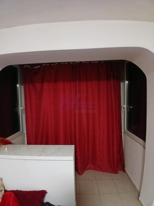 Apartament 2 camere, de vânzare în Tășnad, SM