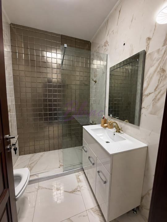 Apartament 3 camere  de vanzare Prima Nufarul bloc nou!