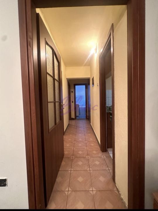 Apartament cu 3 camere, 60mp, Tășnad, SM