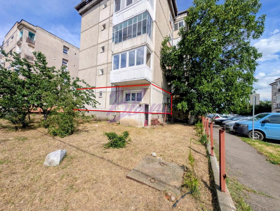 Apartament 4 camere, 90 mp, sub 1220 €/mp zona Salca