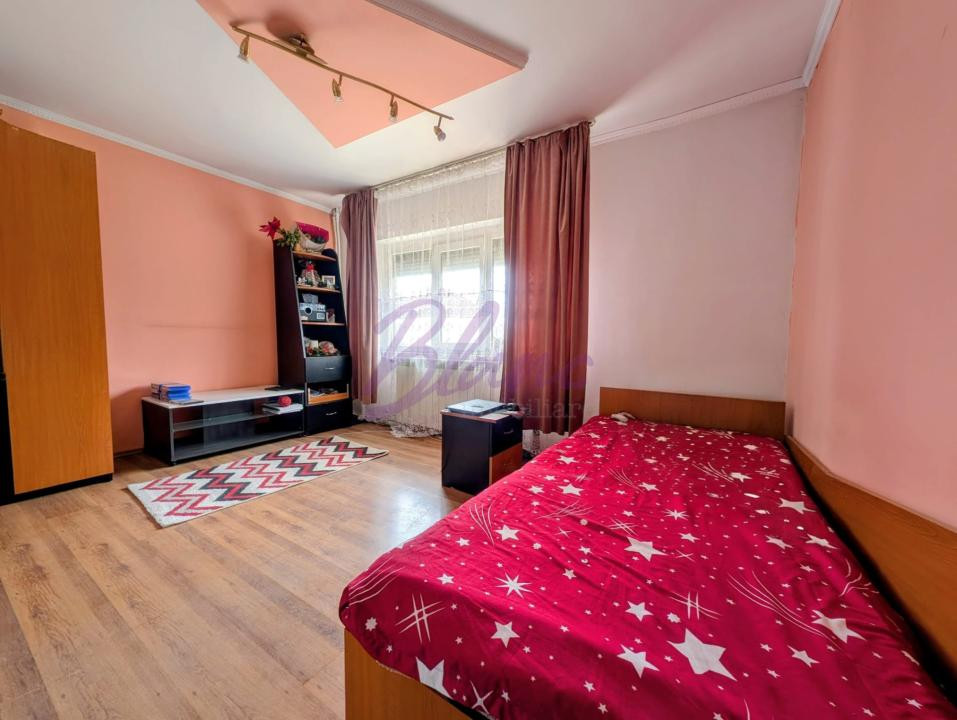 Apartament 4 camere, 90 mp, sub 1220 €/mp zona Salca