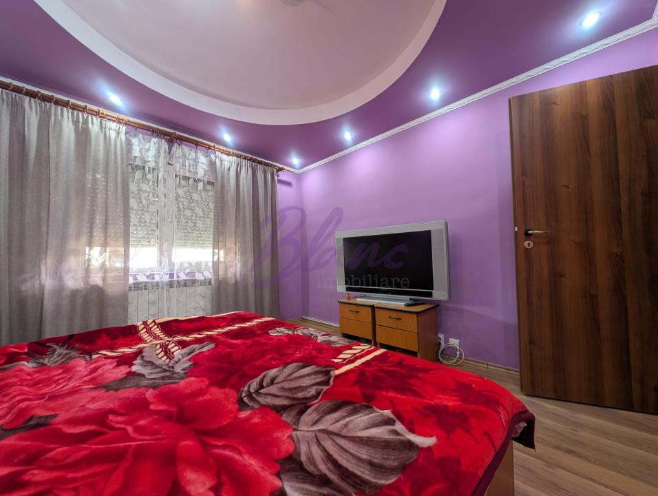 Apartament 4 camere, 90 mp, sub 1220 €/mp zona Salca