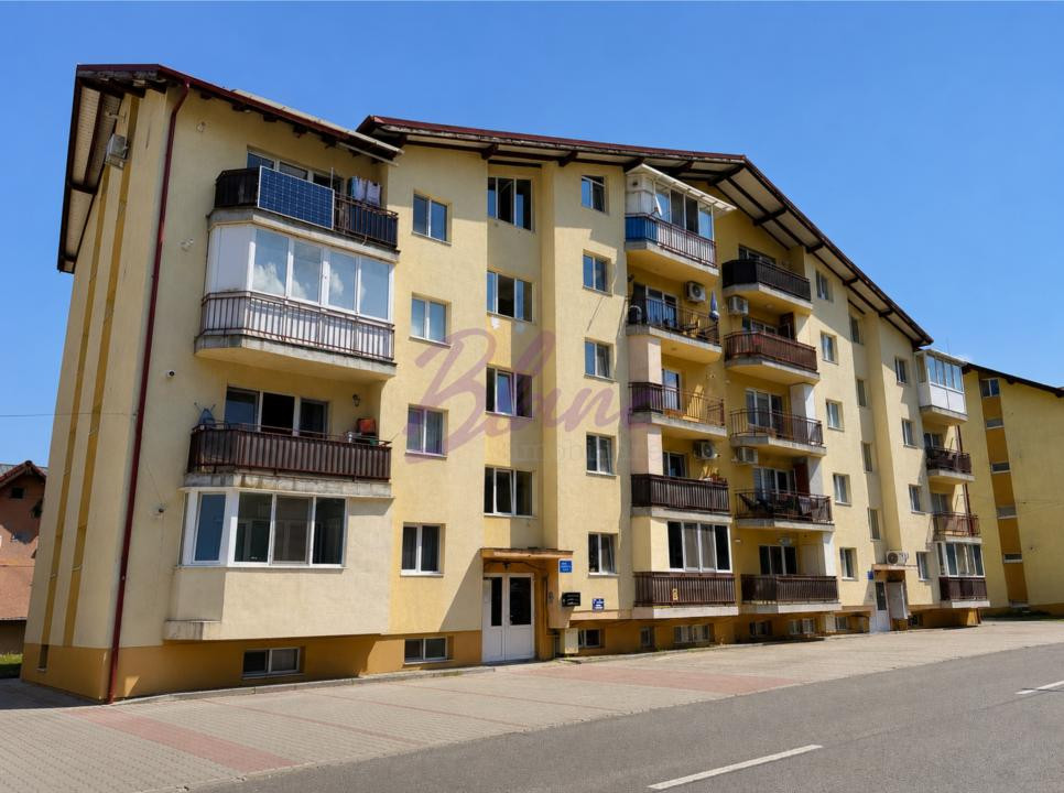 Se vinde GARAJ cu APARTAMENT cu 3 CAMERE inclus in pret - Floresti