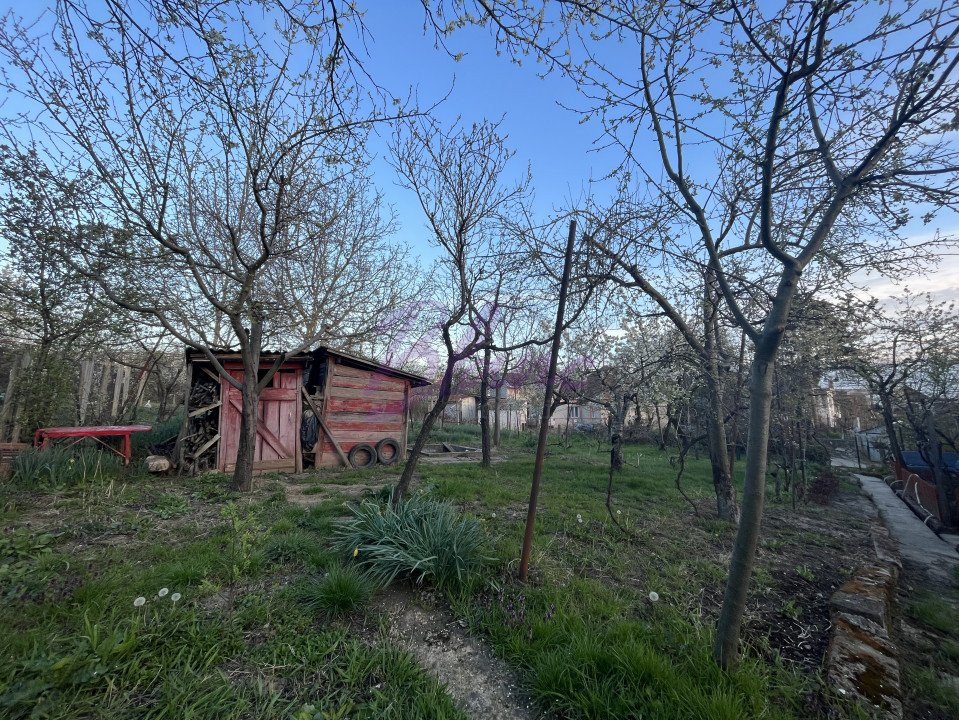 Casa din caramida nearsa, 84 mp construiti + teren 800 mp, zona dealuri