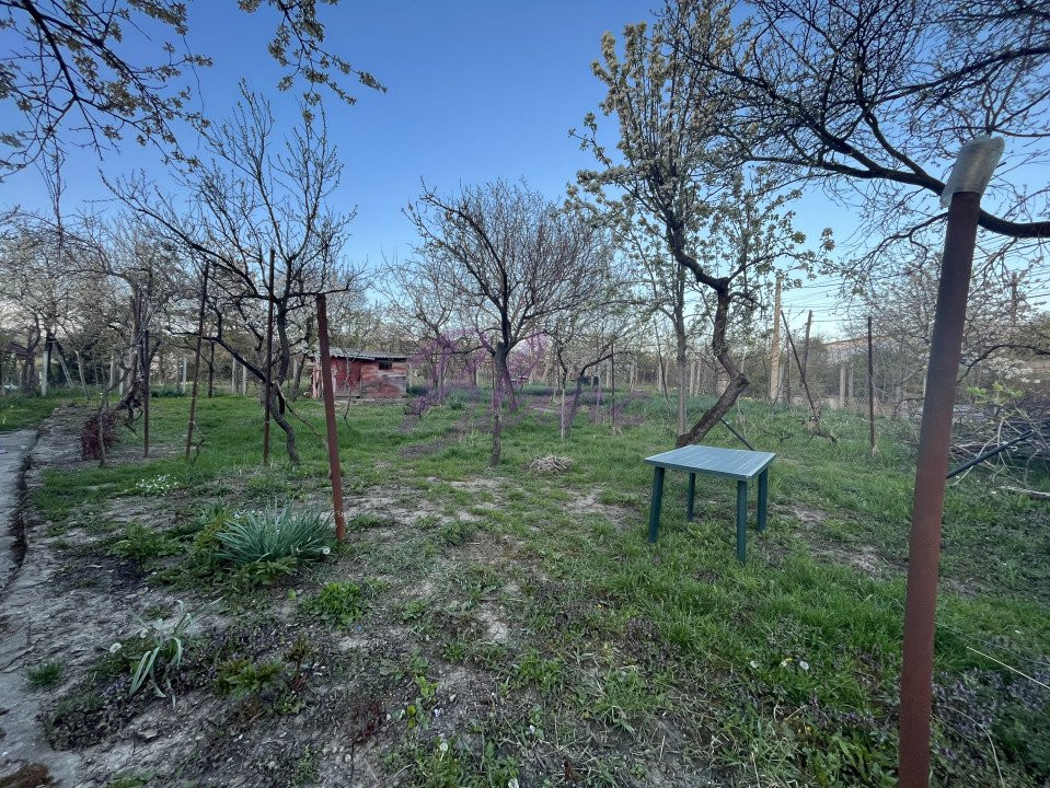 Casa din caramida nearsa, 84 mp construiti + teren 800 mp, zona dealuri