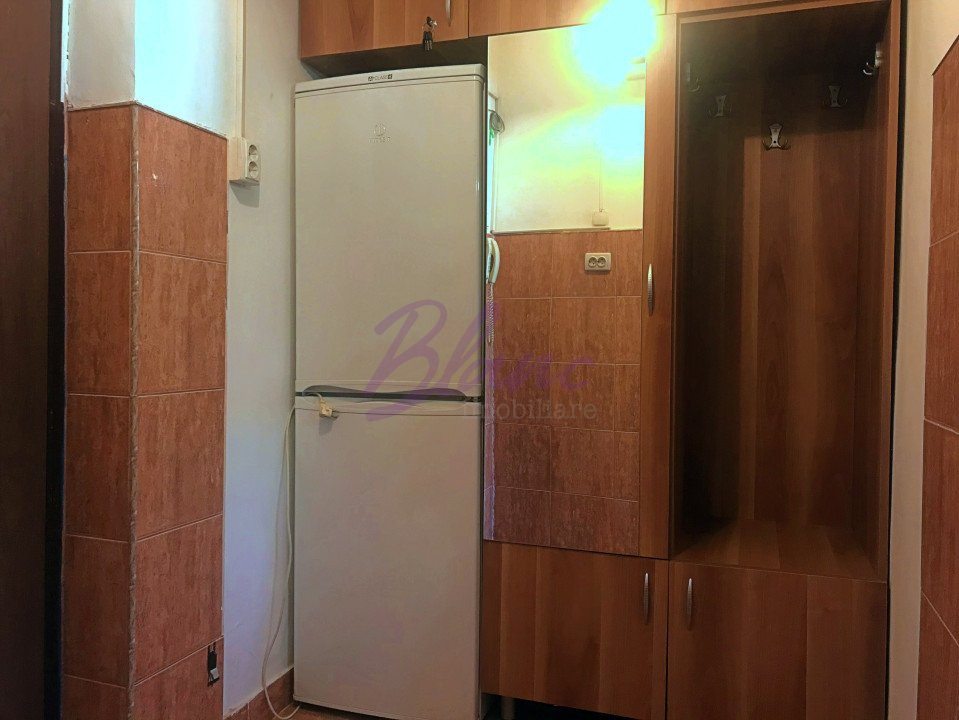 Garsoniera decomandata 