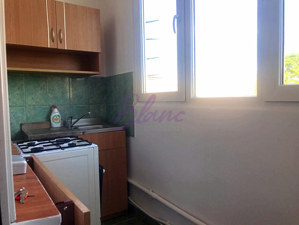 Garsoniera decomandata 