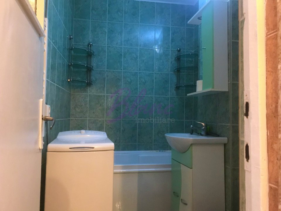 Garsoniera decomandata 