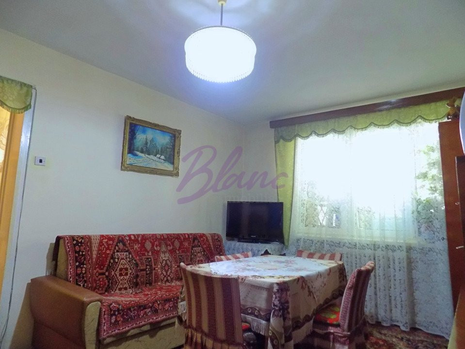 Apartament cu 2 camere zona Rogerius