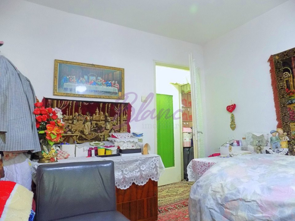 Apartament cu 2 camere zona Rogerius