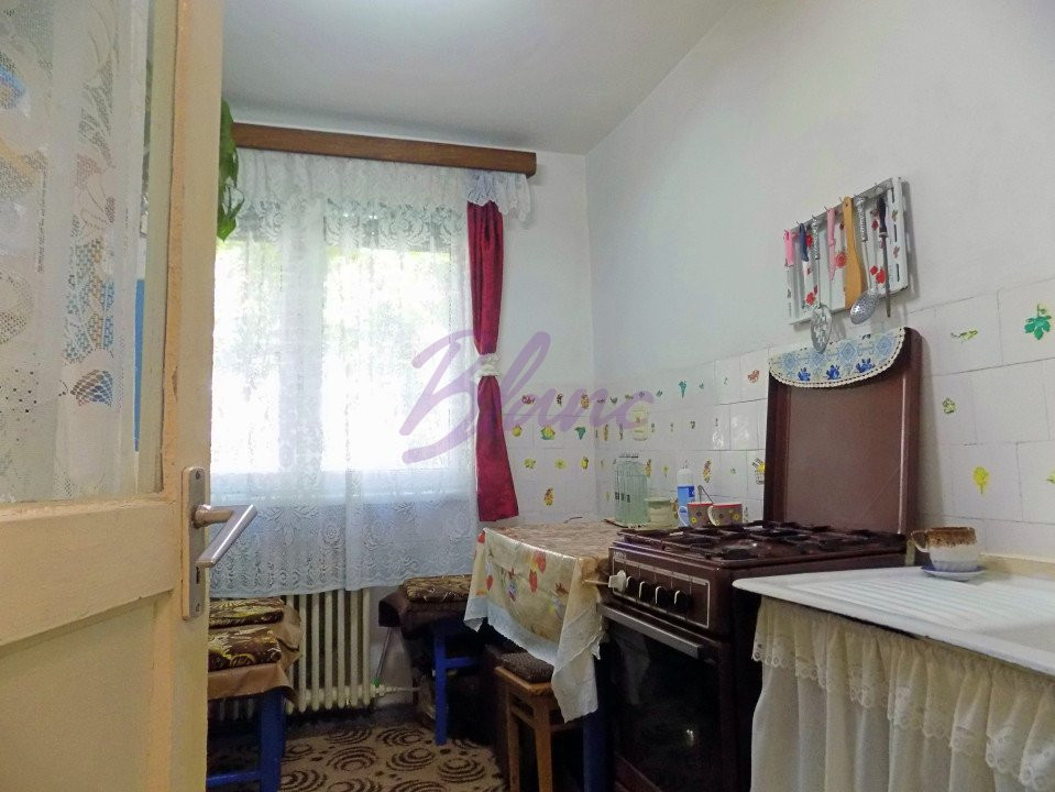 Apartament cu 2 camere zona Rogerius