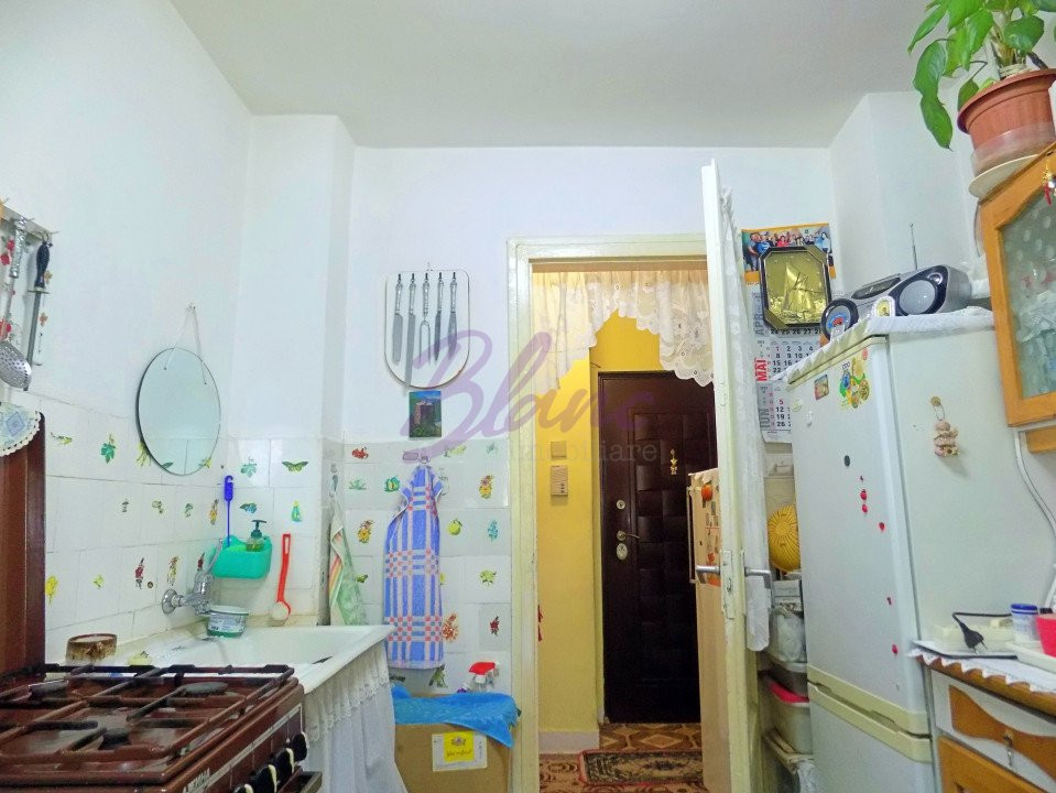 Apartament cu 2 camere zona Rogerius